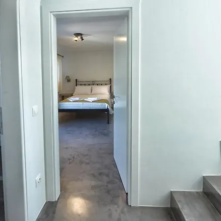 The Cassius Hill House Villa